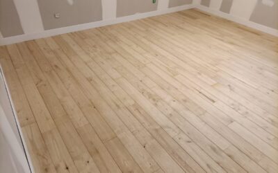 Carreleur dans les Pyrénées-Orientales : optez pour un carrelage imitation bois pour un effet chaleureux et moderne